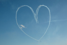 Ska din kärlek resa med KLM på alla hjärtans dag?